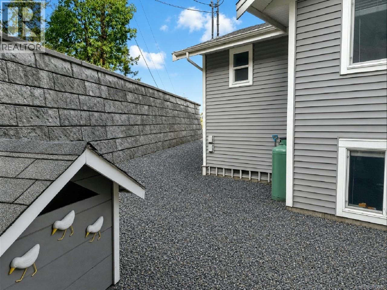 8475 Lisa Lane, Lantzville, British Columbia  V0R 2H0 - Photo 42 - 1052586