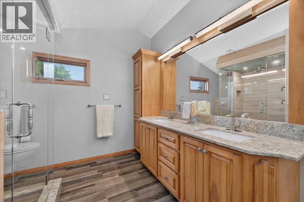 8331 33 Avenue Nw, Calgary, Alberta  T3B 1L5 - Photo 24 - A2347506