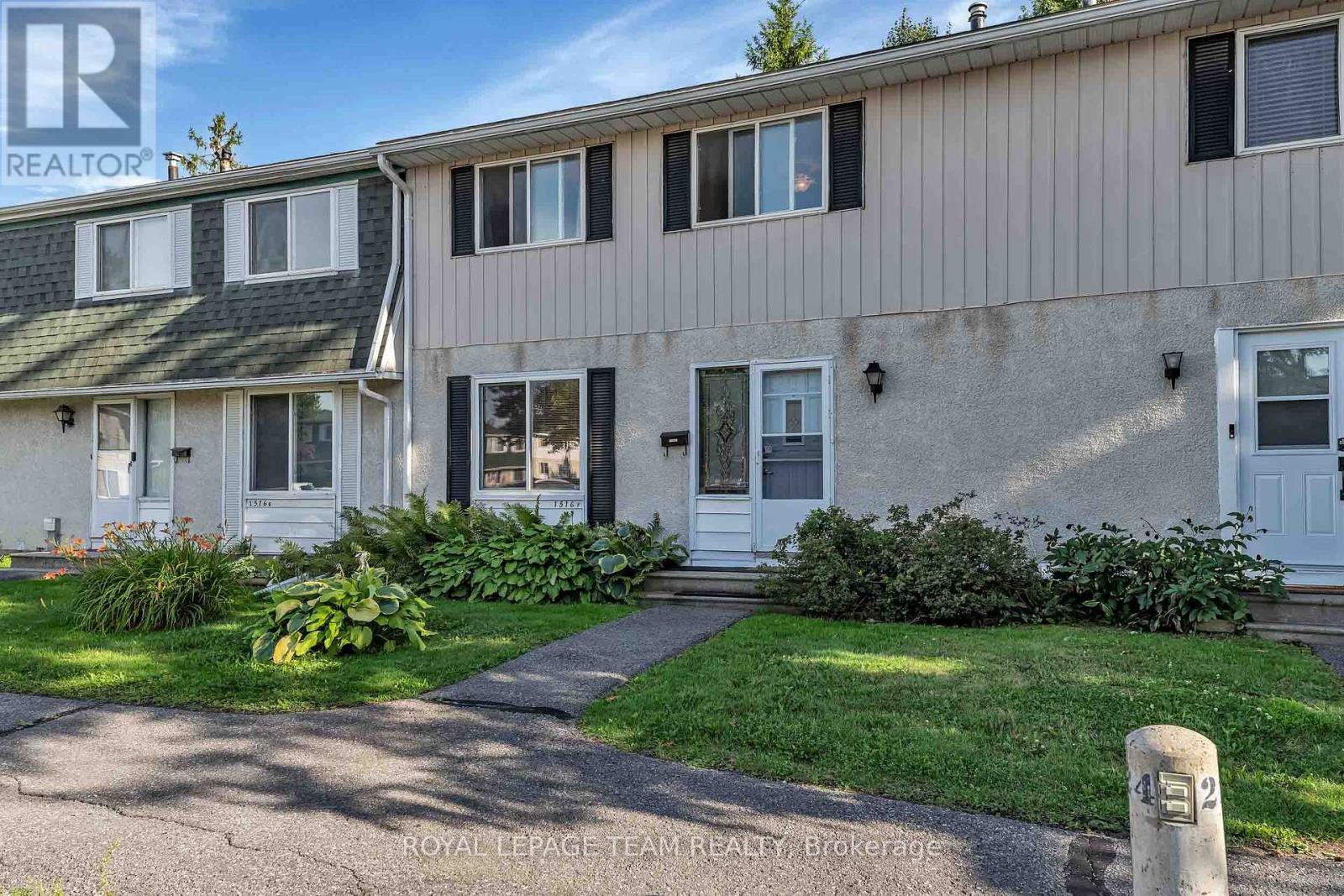 F - 1516 Beaverpond Drive, Ottawa, Ontario  K1B 3R9 - Photo 3 - X14093722