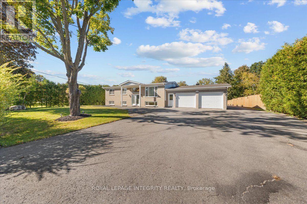 3073 Old Montreal Road, Ottawa, Ontario  K4C 1A9 - Photo 2 - X14093784