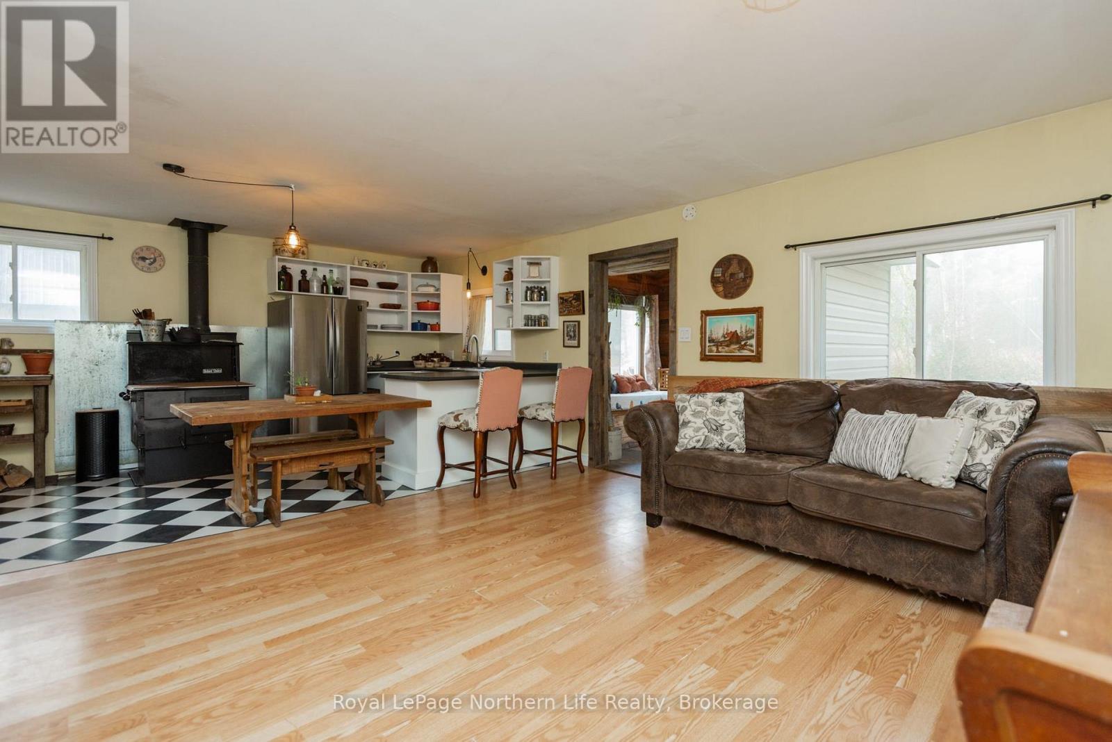 124 Pine Lake Road, Bonfield, Ontario  P0H 2E0 - Photo 17 - X14093720