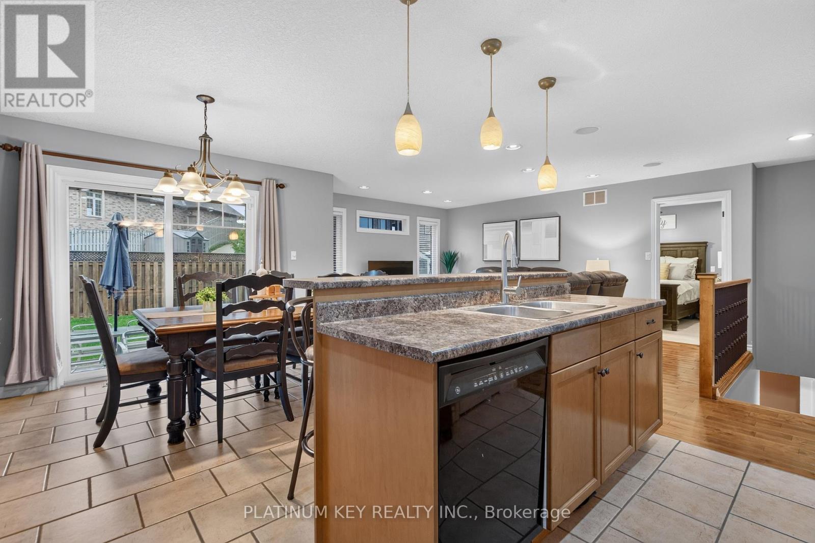 277 Thorne Drive, Strathroy-Caradoc, Ontario  N7G 4C9 - Photo 9 - X14092830