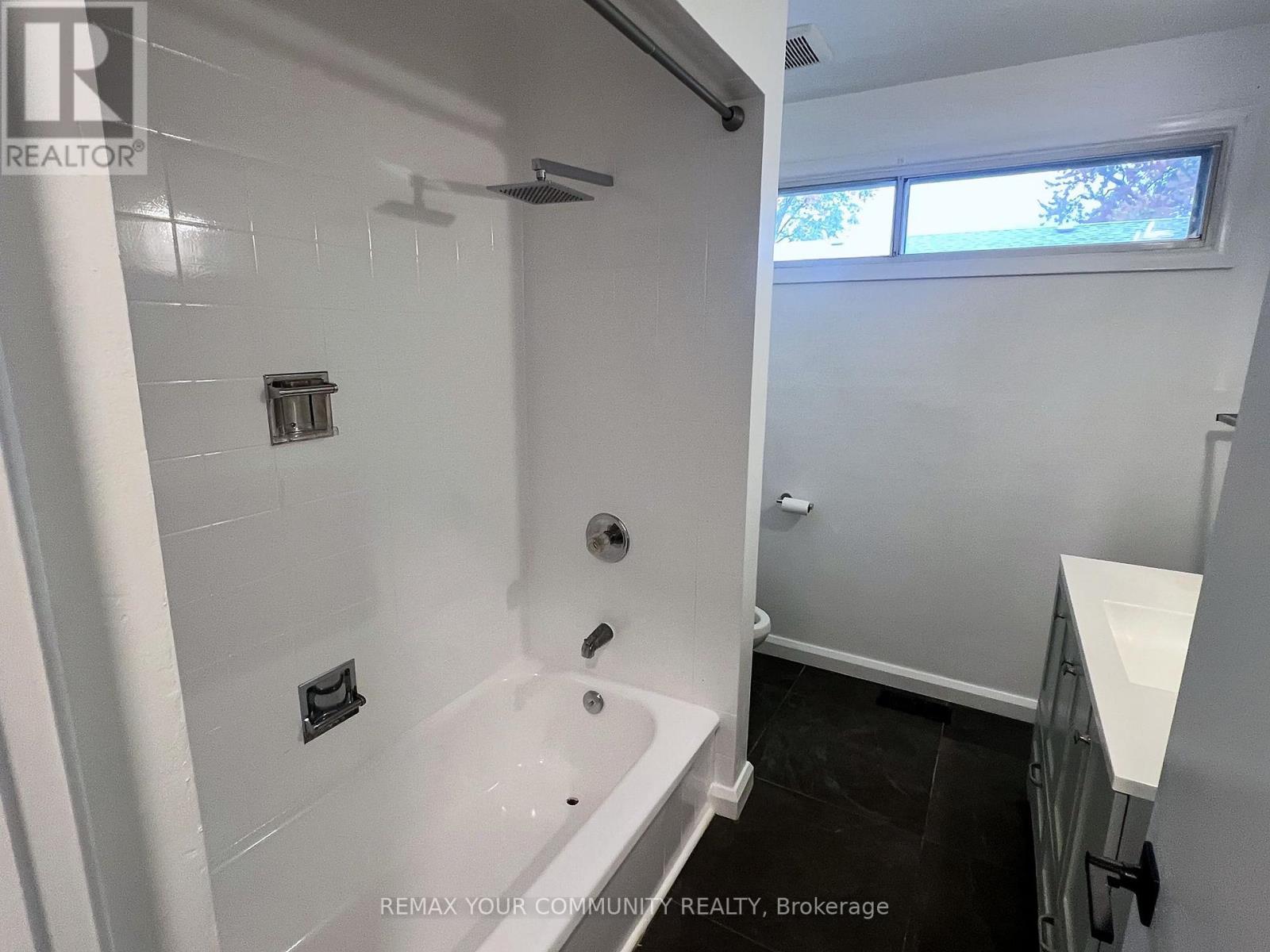 49 Tedford Drive, Toronto, Ontario  M1R 1M2 - Photo 14 - E14093628