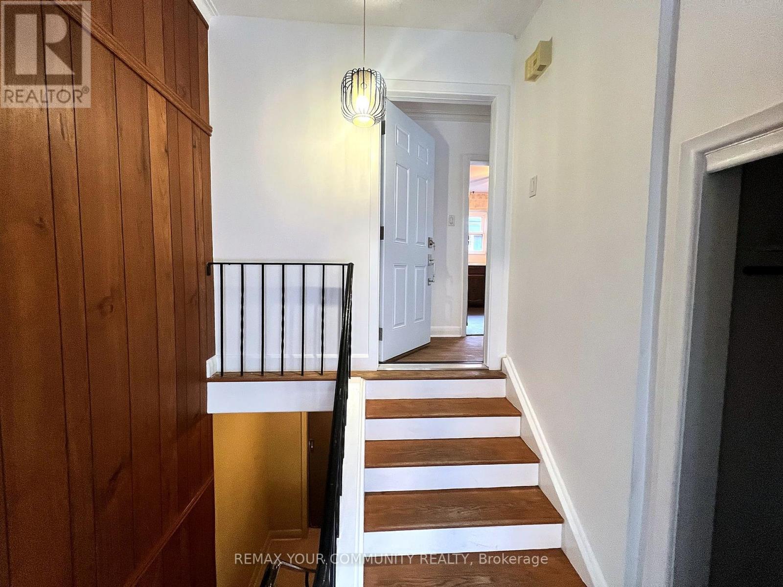 49 Tedford Drive, Toronto, Ontario  M1R 1M2 - Photo 4 - E14093628