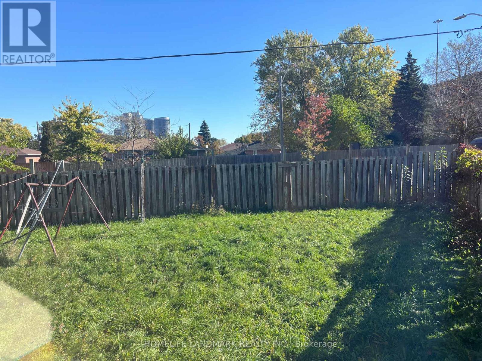 97 Tourmaline Drive, Toronto, Ontario  M1T 1X1 - Photo 11 - E13751282