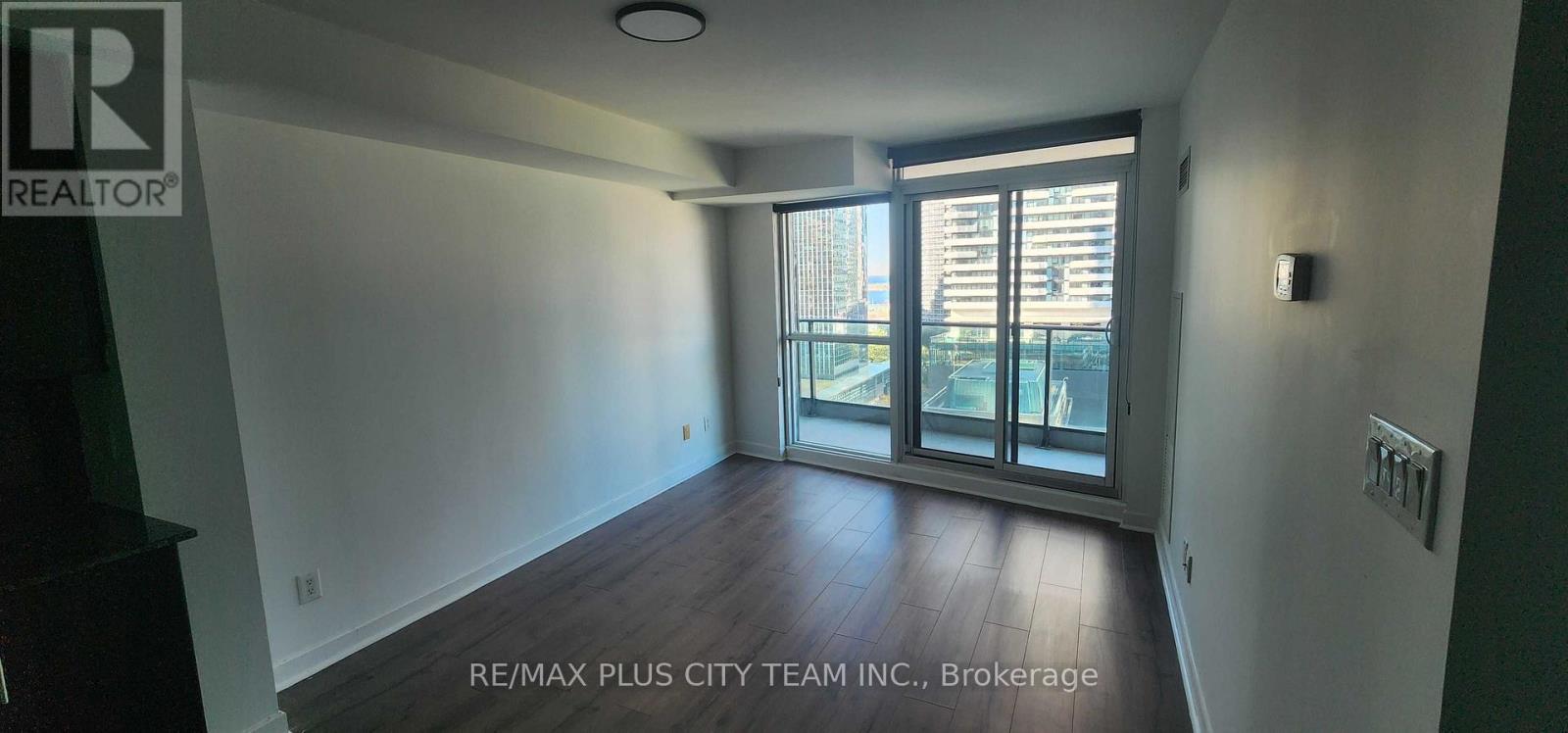 1502 - 33 Bay Street, Toronto, Ontario  M5J 2Z3 - Photo 8 - C13829714
