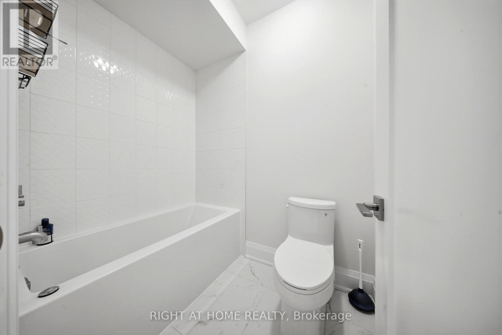 80 Tempel Street, Richmond Hill, Ontario  L4E 1K6 - Photo 27 - N14093802