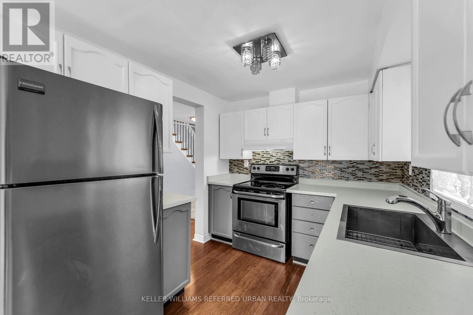 94 Laidlaw Drive, Barrie, Ontario  L4N 7S2 - Photo 11 - S14093554