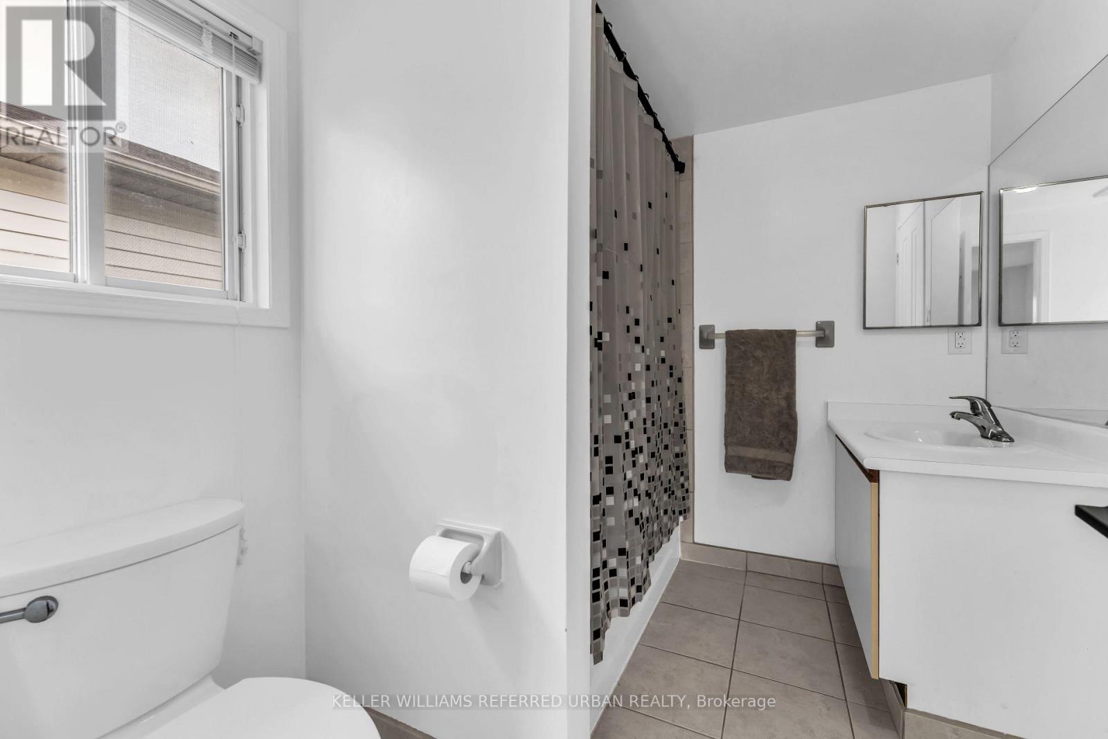 94 Laidlaw Drive, Barrie (West Bayfield), Ontario  L4N 7S2 - Photo 21 - S14093564