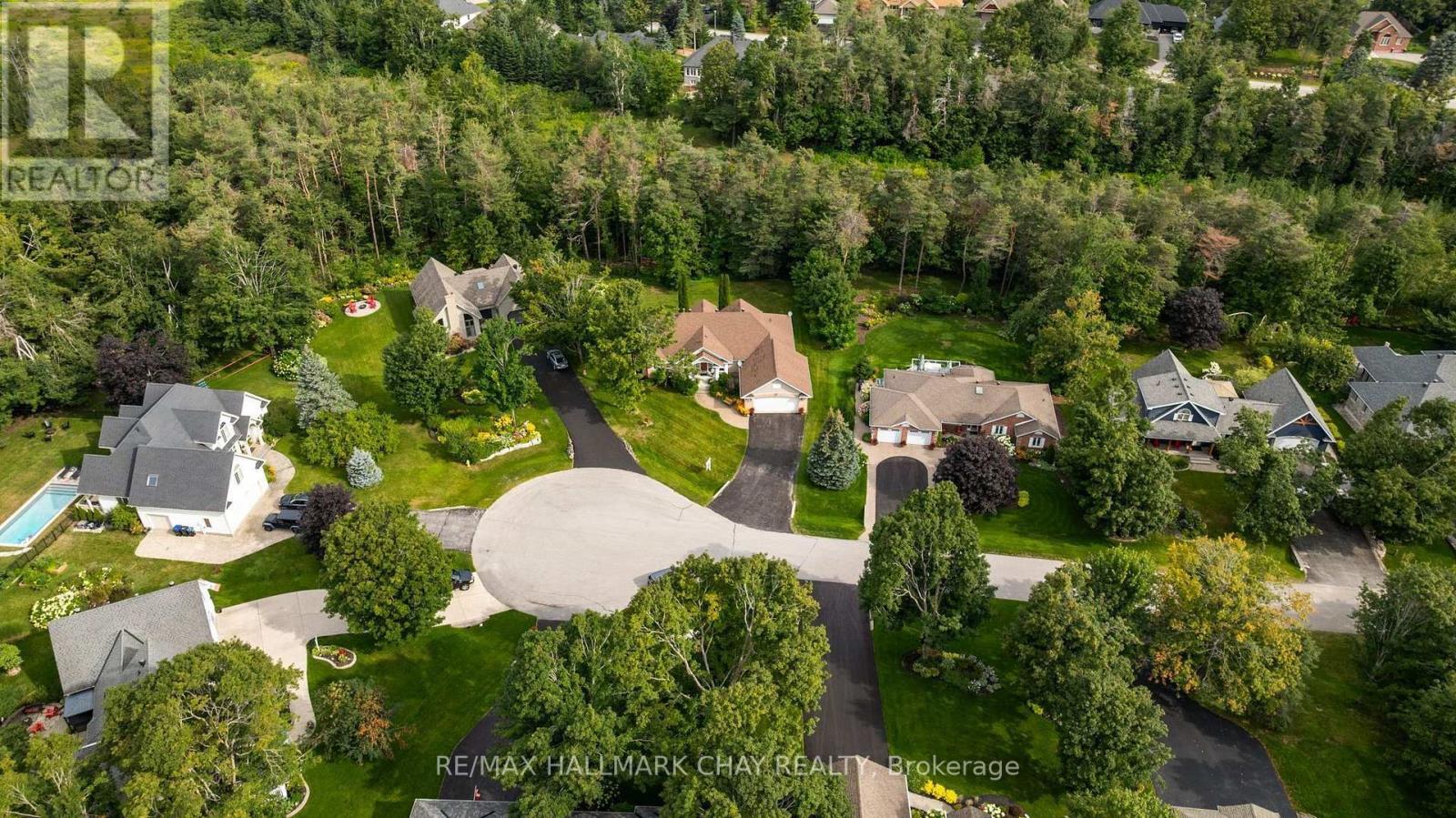16 Chestnut Lane, Oro-Medonte (Horseshoe Valley), Ontario  L0L 2L0 - Photo 2 - S14093622