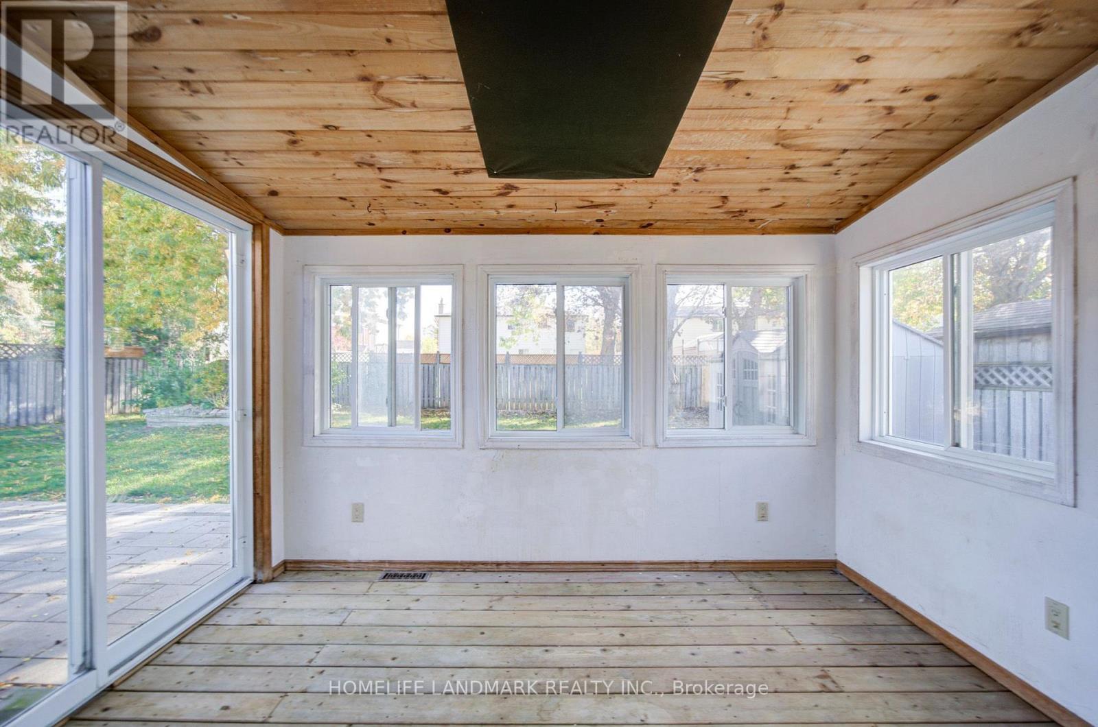7 Huron Street, Barrie (North Shore), Ontario  L4M 5H2 - Photo 21 - S14093758