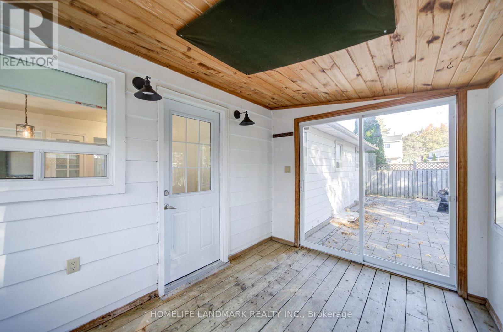 7 Huron Street, Barrie (North Shore), Ontario  L4M 5H2 - Photo 22 - S14093758