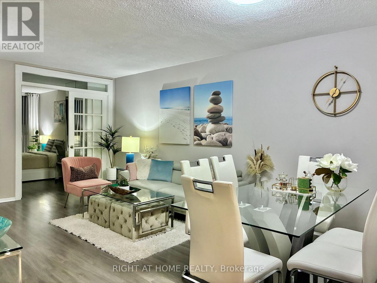 231 - 22 Southport Street, Toronto, Ontario  M6S 4Y9 - Photo 2 - W14093590