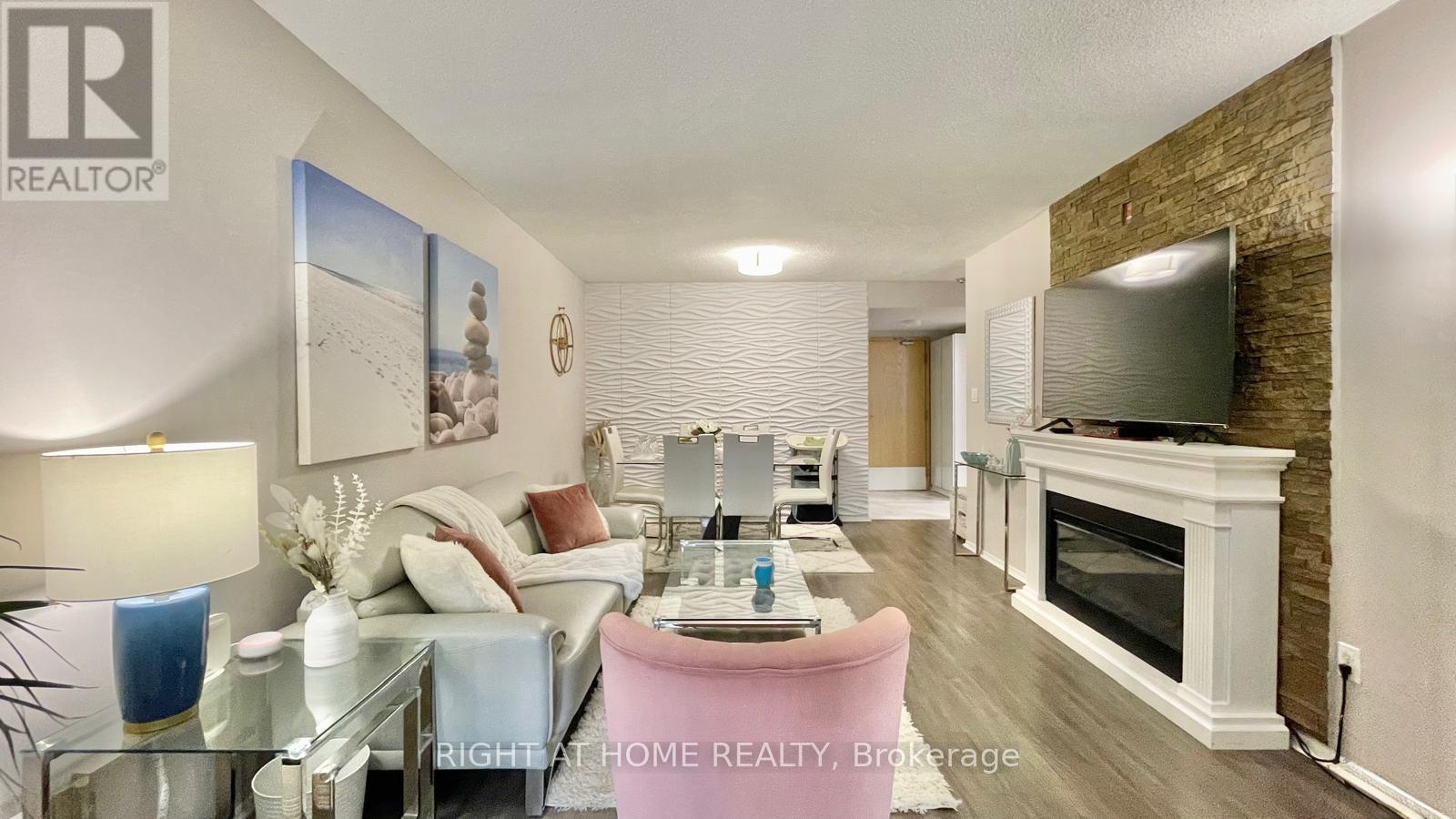 231 - 22 Southport Street, Toronto, Ontario  M6S 4Y9 - Photo 8 - W14093590