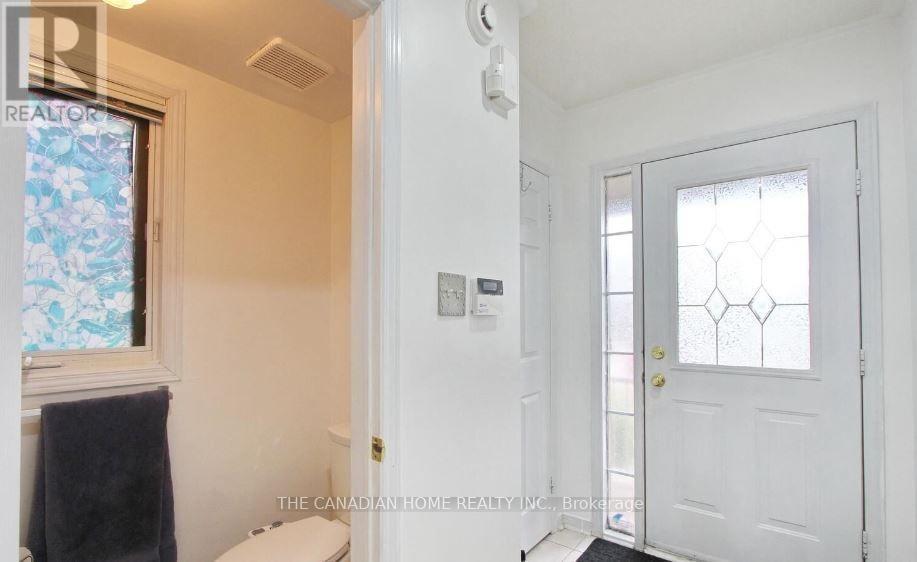 157 Morningmist Street, Brampton, Ontario  L6R 2B6 - Photo 13 - W14093786