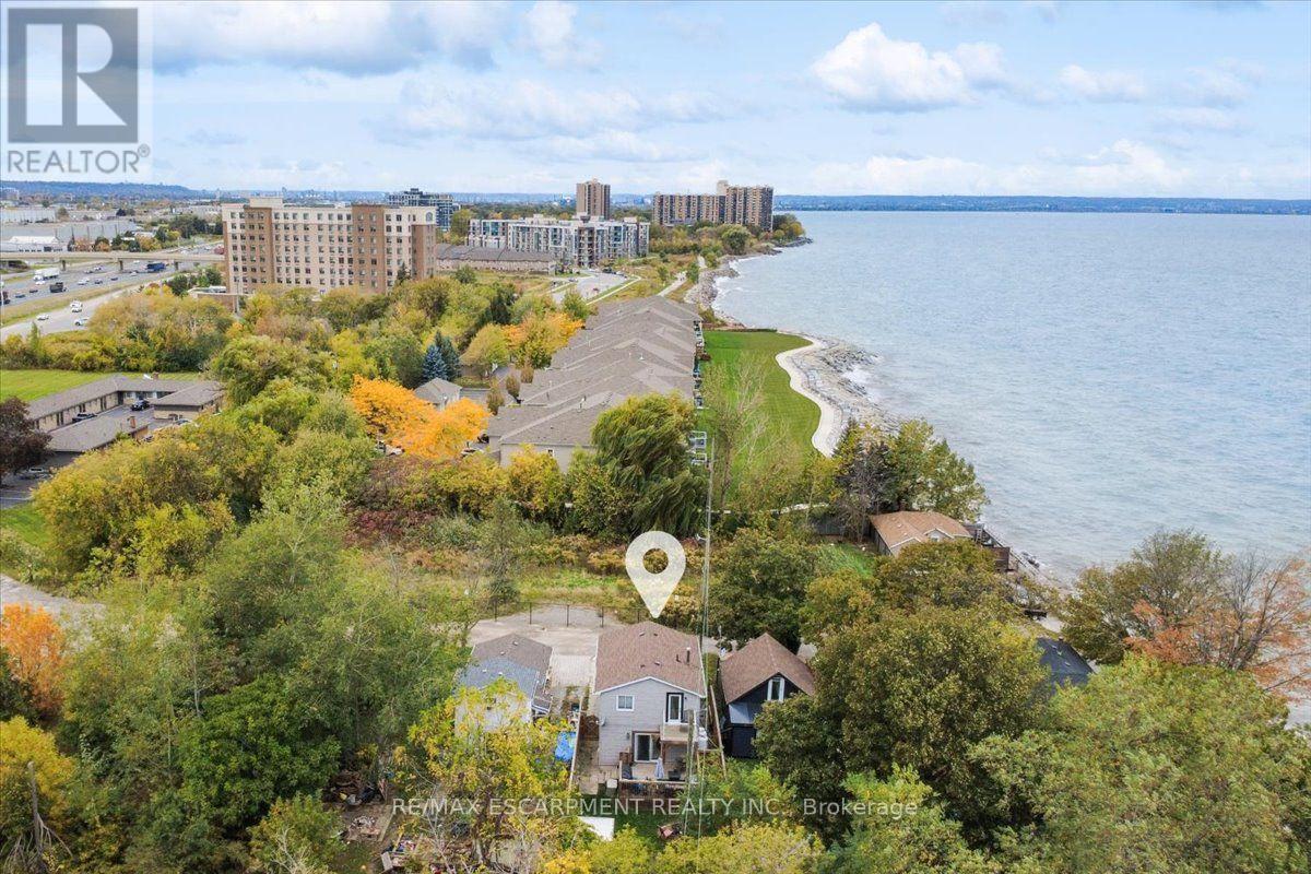 8 First Private Road, Hamilton, Ontario  L8E 5B9 - Photo 3 - X14093668