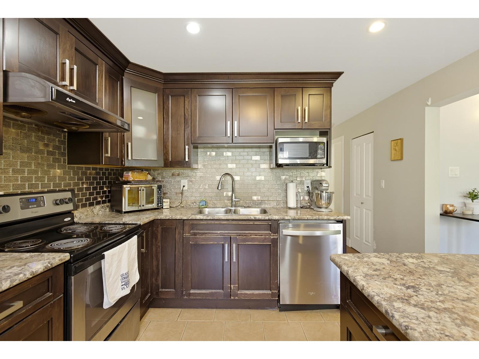 32736 Adams Avenue, Mission, British Columbia  V2V 2S1 - Photo 11 - R3176264