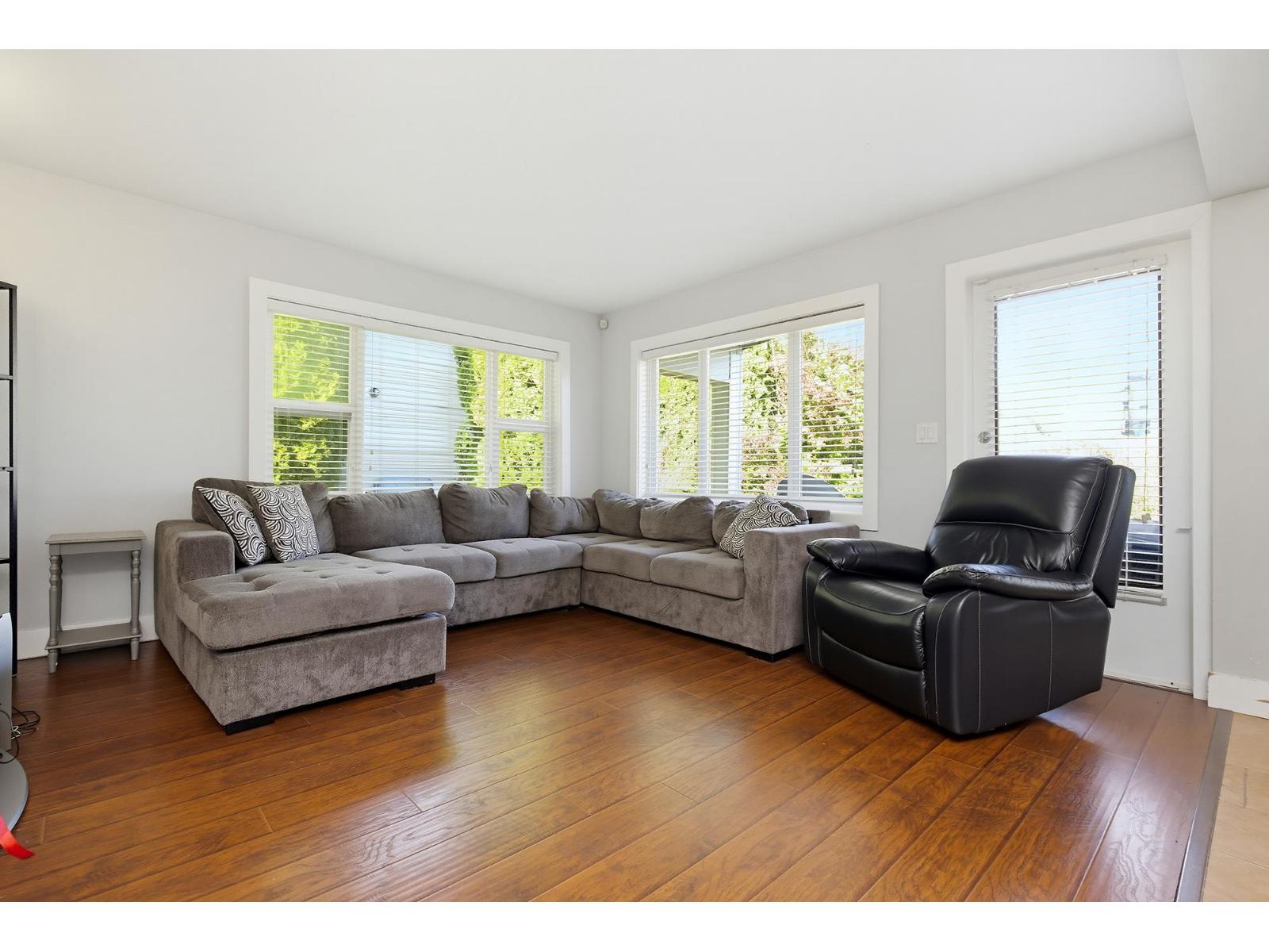 32736 Adams Avenue, Mission, British Columbia  V2V 2S1 - Photo 5 - R3176264