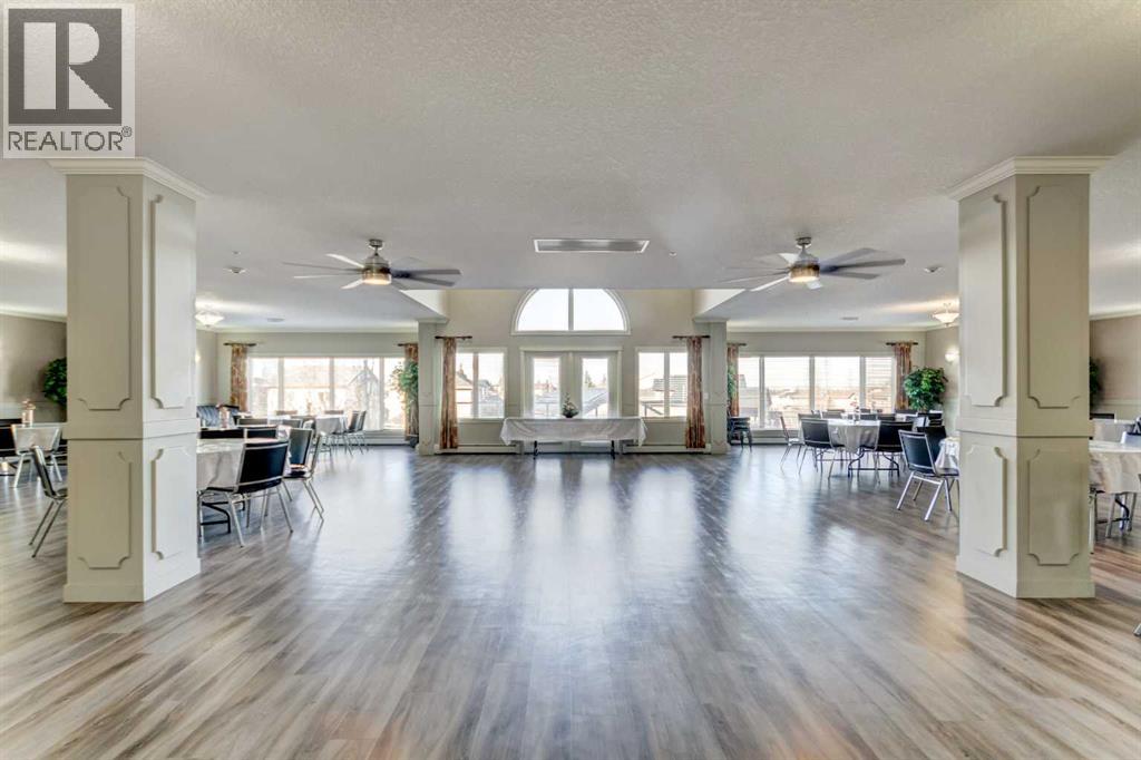 209, 15 Everstone Drive SW
