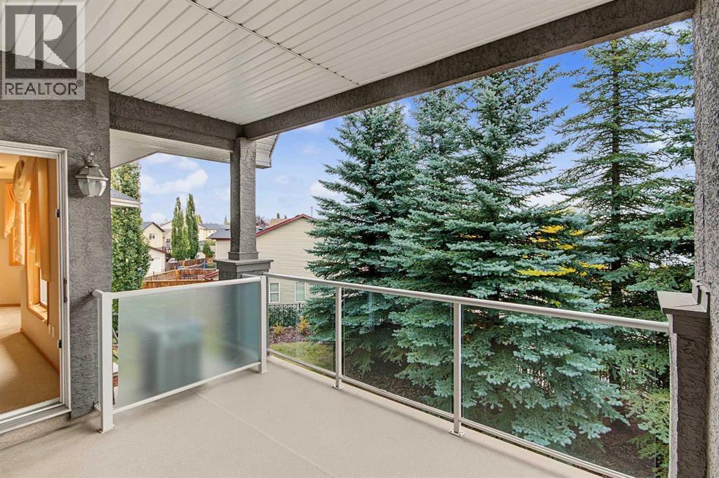 209, 15 Everstone Drive SW
