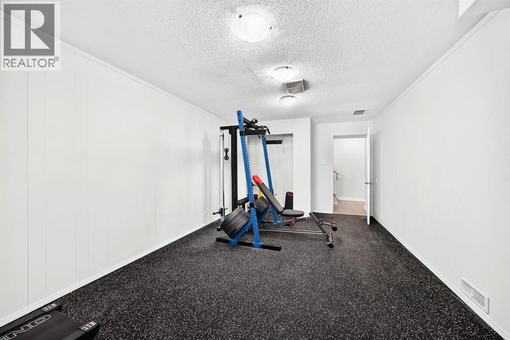 1005 Hunterhaven Road NW, Calgary, Alberta  T2K 4K4 - Photo 40 - A2352262