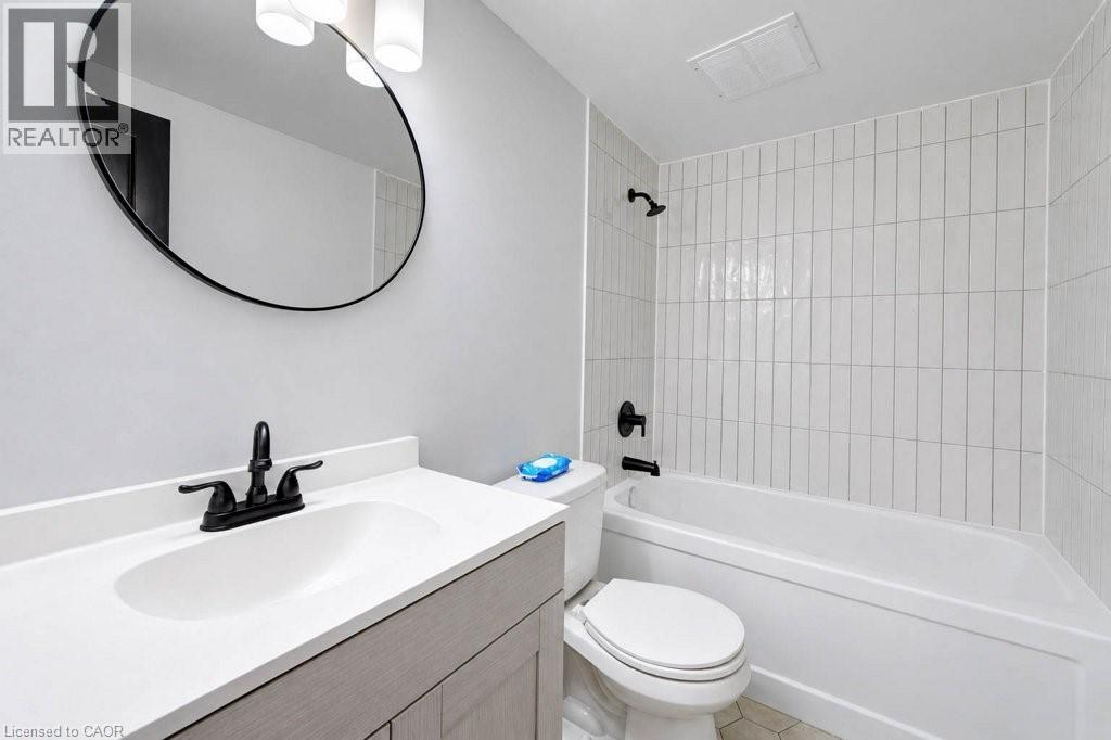 199 Ahrens Street W, Kitchener, Ontario  N2H 4E1 - Photo 26 - 40871455