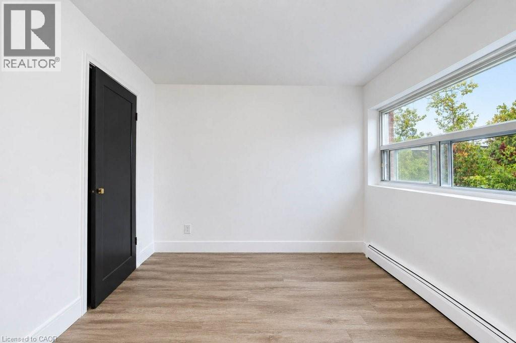 199 Ahrens Street W, Kitchener, Ontario  N2H 4E1 - Photo 25 - 40871455