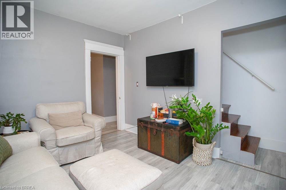 234 Sheridan Street Unit# Upper, Brantford, Ontario  N3S 4R3 - Photo 6 - 40872089
