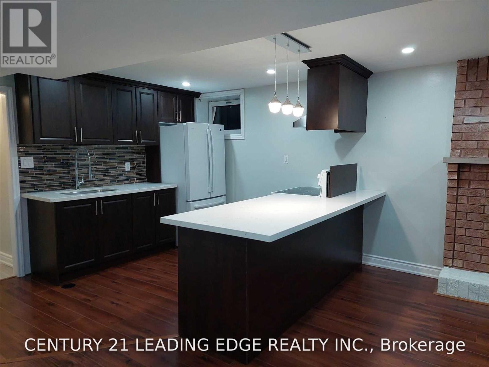 1669 Kipling Avenue, Toronto, Ontario M9R 2Y4 - Photo 3 - W13769280