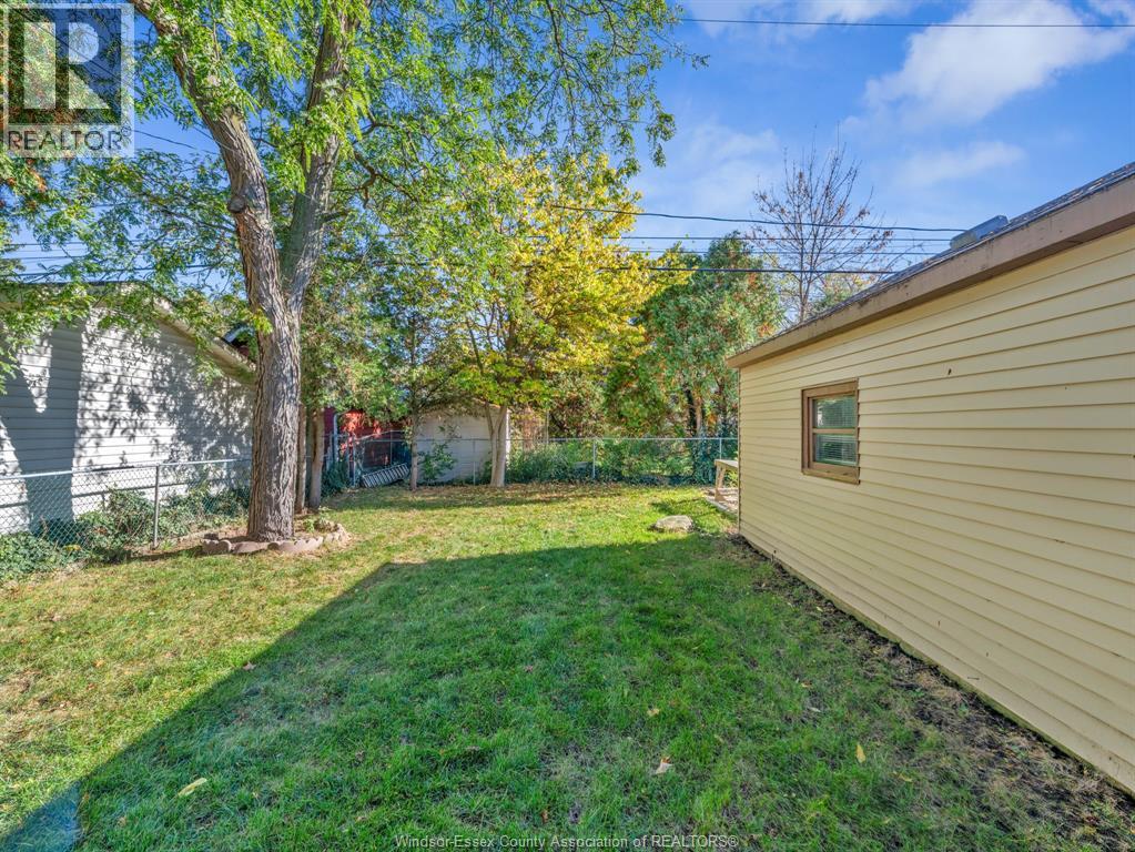 1030 Fairview Boulevard, Windsor, Ontario  N8S 3E7 - Photo 37 - 26025614