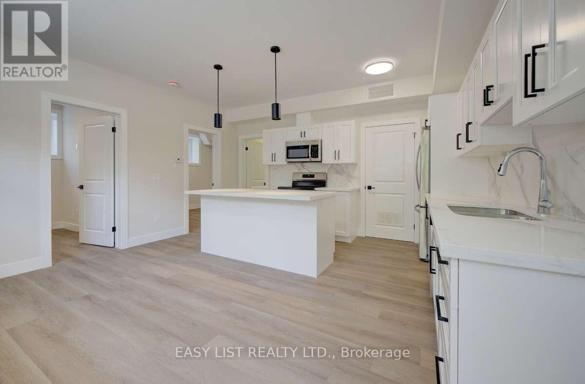 1 - 17 Peter Street, Kitchener, Ontario  N2G 3J5 - Photo 10 - X12238488