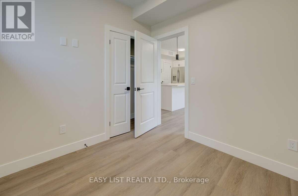 1 - 17 Peter Street, Kitchener, Ontario  N2G 3J5 - Photo 18 - X12238488