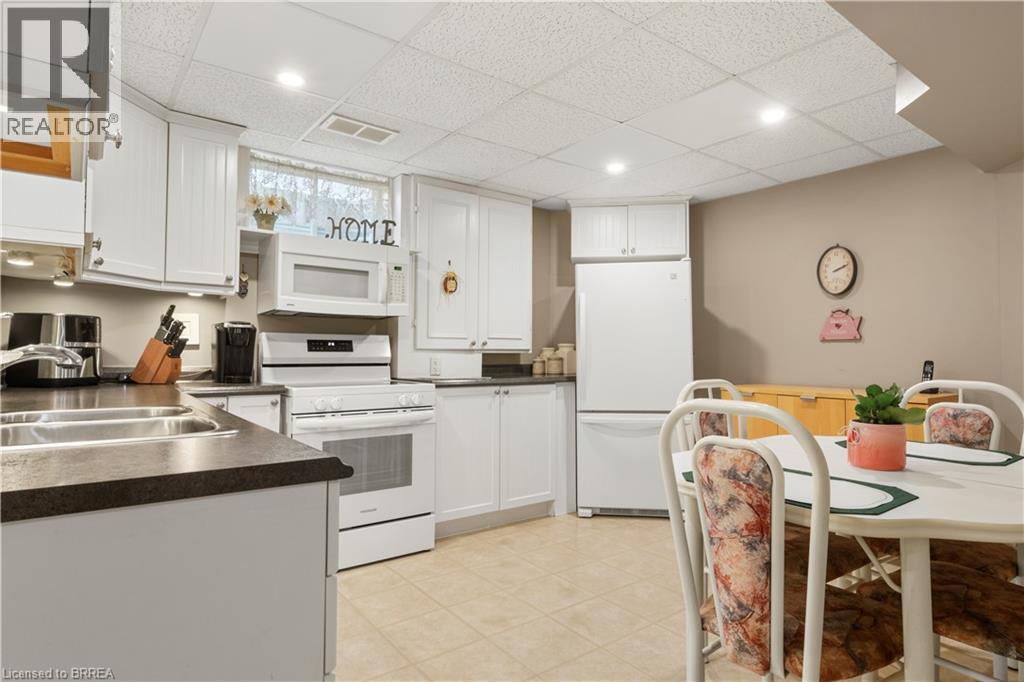 9 Nixon Ave Avenue, Paris, Ontario  N3R 7T7 - Photo 38 - 40870954