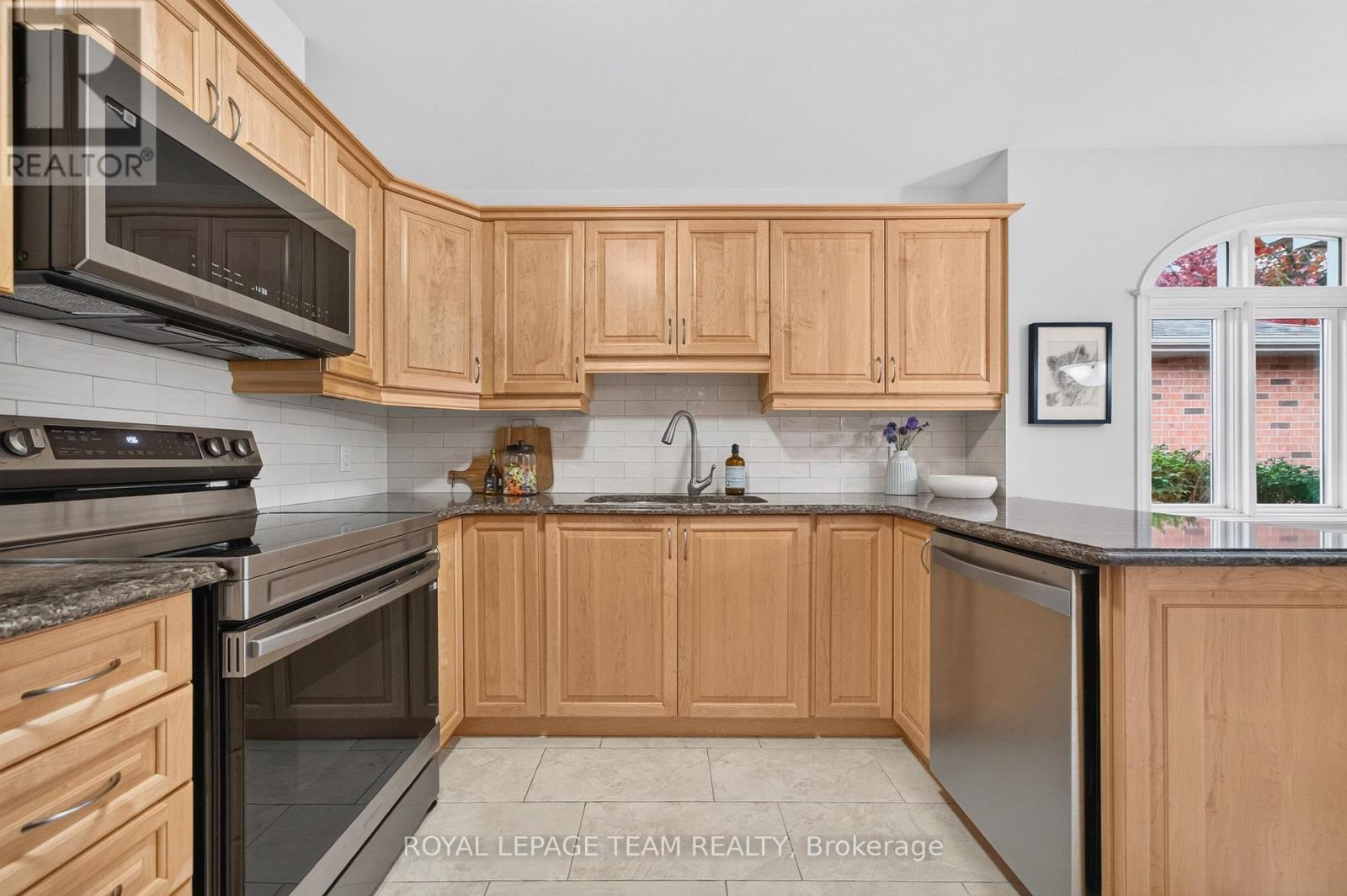 8 Partridge Drive, Ottawa, Ontario  K2M 2P6 - Photo 6 - X14093828