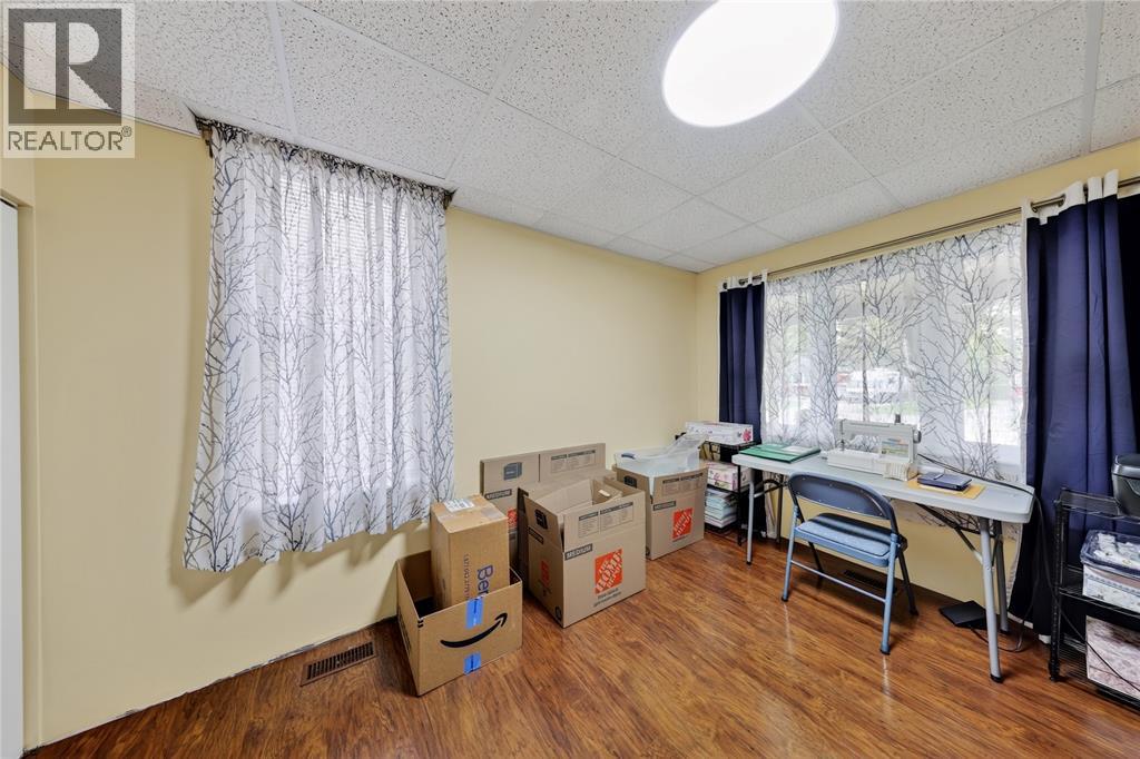 4076 Florence Avenue, Petrolia, Ontario  N0N 1R0 - Photo 11 - 26025541