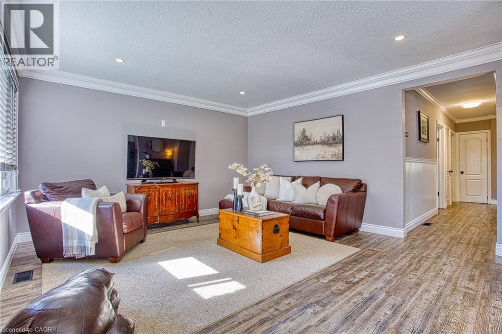 429 Elizabeth Street, Grimsby, Ontario  L3M 3K9 - Photo 6 - 40871138