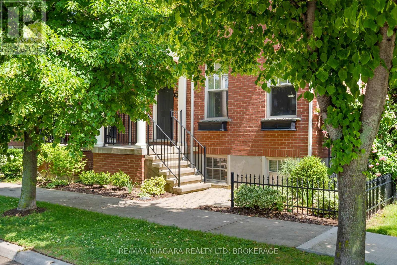 96 Garrison Village Drive, Niagara-On-The-Lake, Ontario  L0S 1J0 - Photo 1 - X14093882
