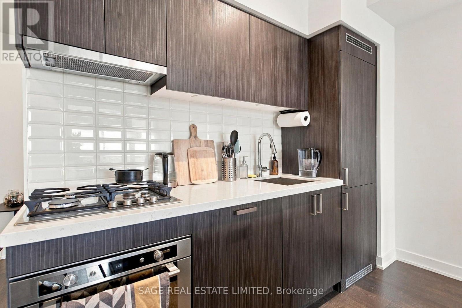 908 - 501 St Clair Avenue W, Toronto, Ontario  M5P 0A2 - Photo 11 - C14093822