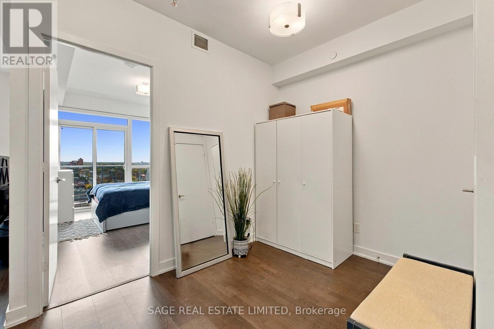 908 - 501 St Clair Avenue W, Toronto, Ontario  M5P 0A2 - Photo 7 - C14093822