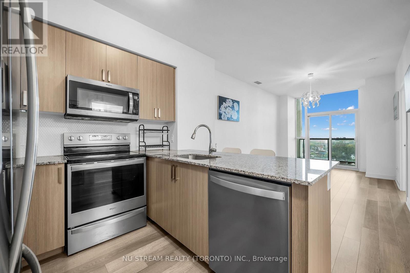 810 - 1603 Eglinton Avenue W, Toronto, Ontario  M6E 0A1 - Photo 11 - C14093894
