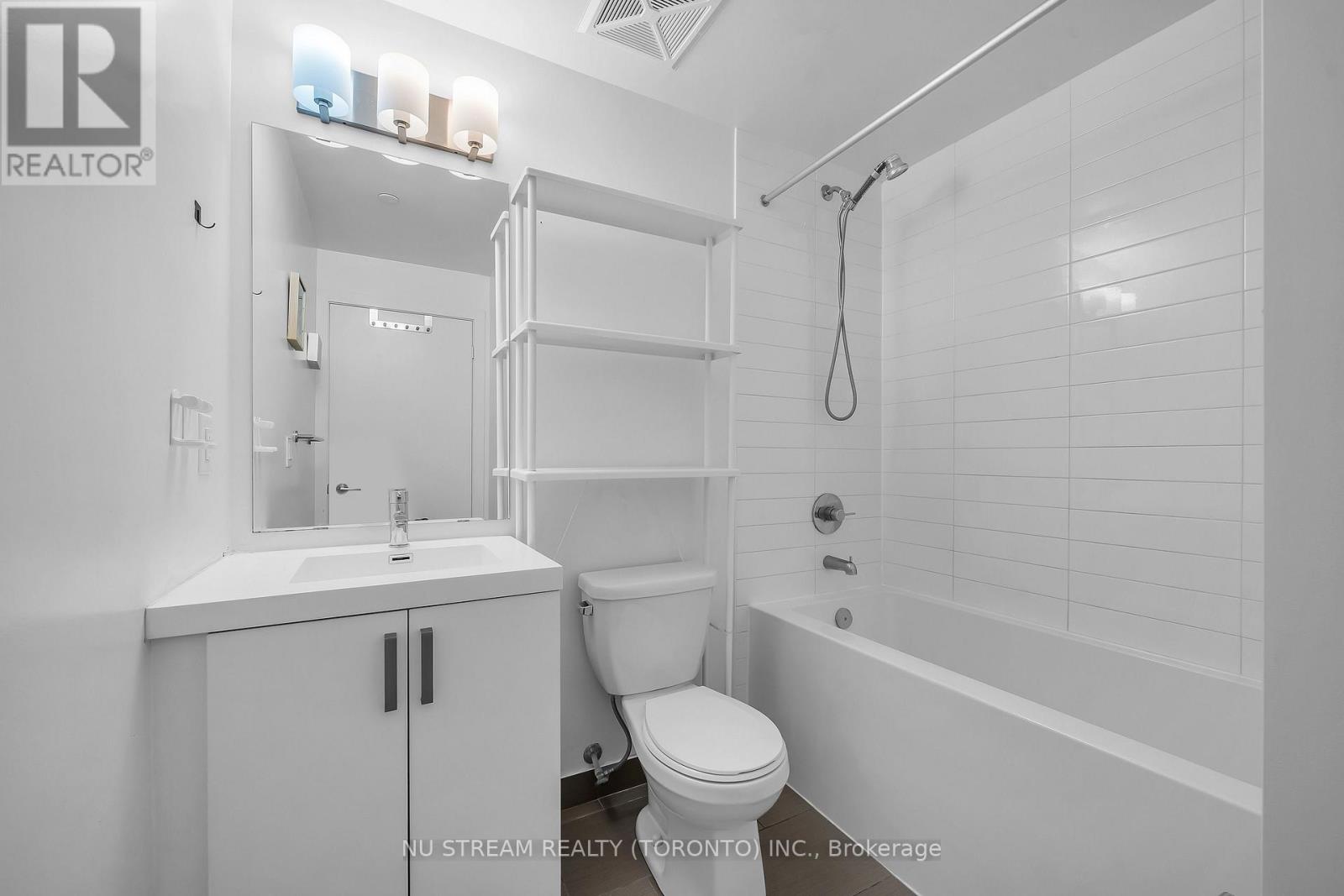 810 - 1603 Eglinton Avenue W, Toronto, Ontario  M6E 0A1 - Photo 24 - C14093894