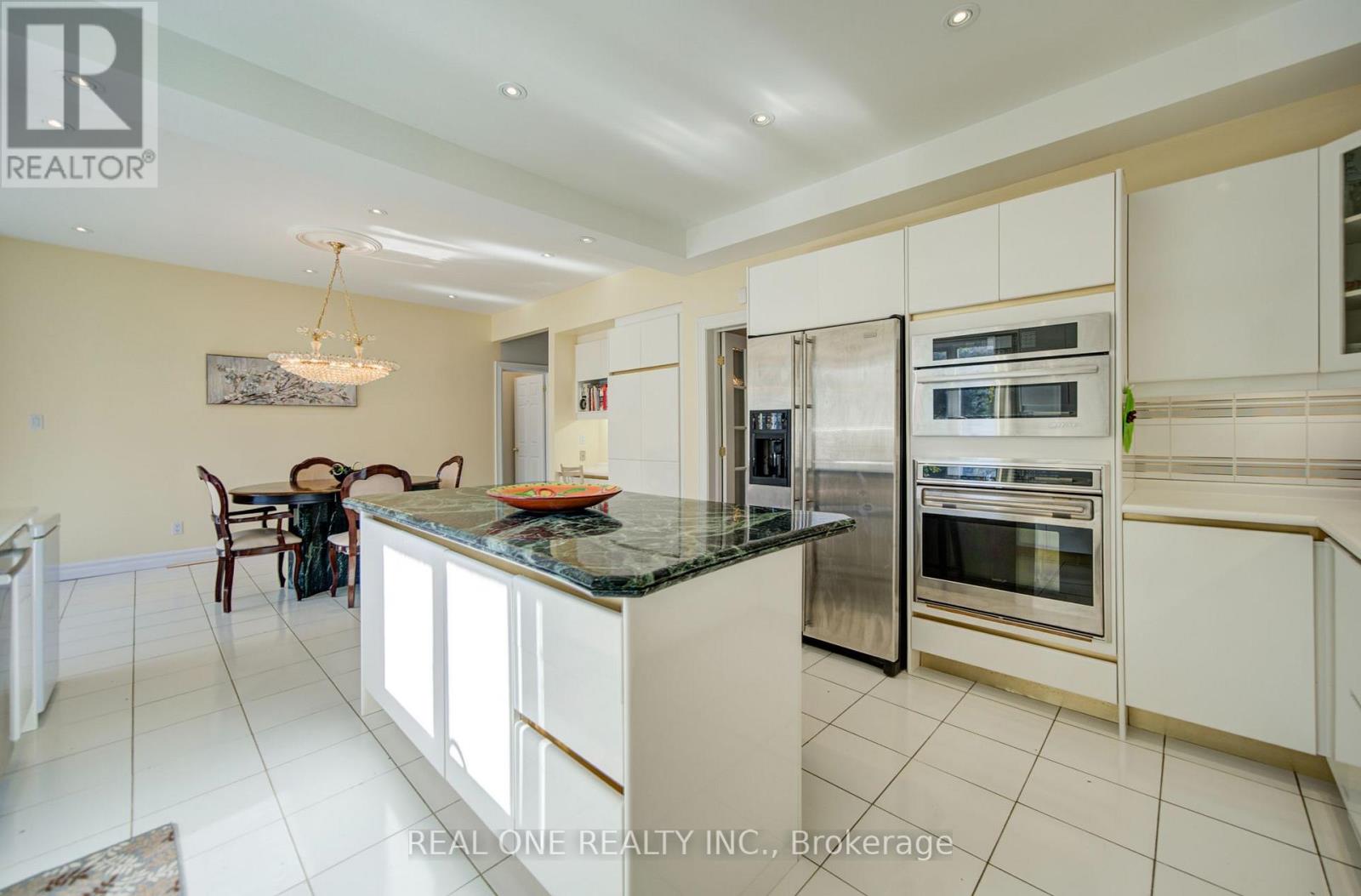 261 Mckee Avenue, Toronto, Ontario M2N 4E2 - Photo 11 - C14093966