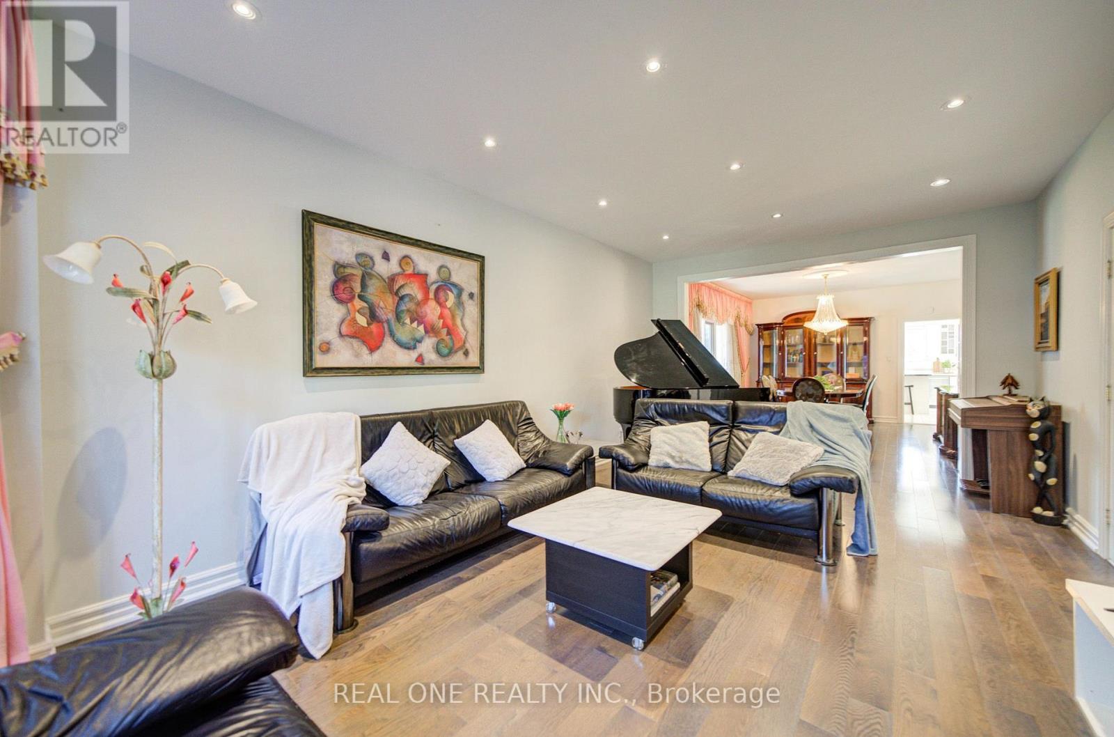 261 Mckee Avenue, Toronto, Ontario M2N 4E2 - Photo 7 - C14093966