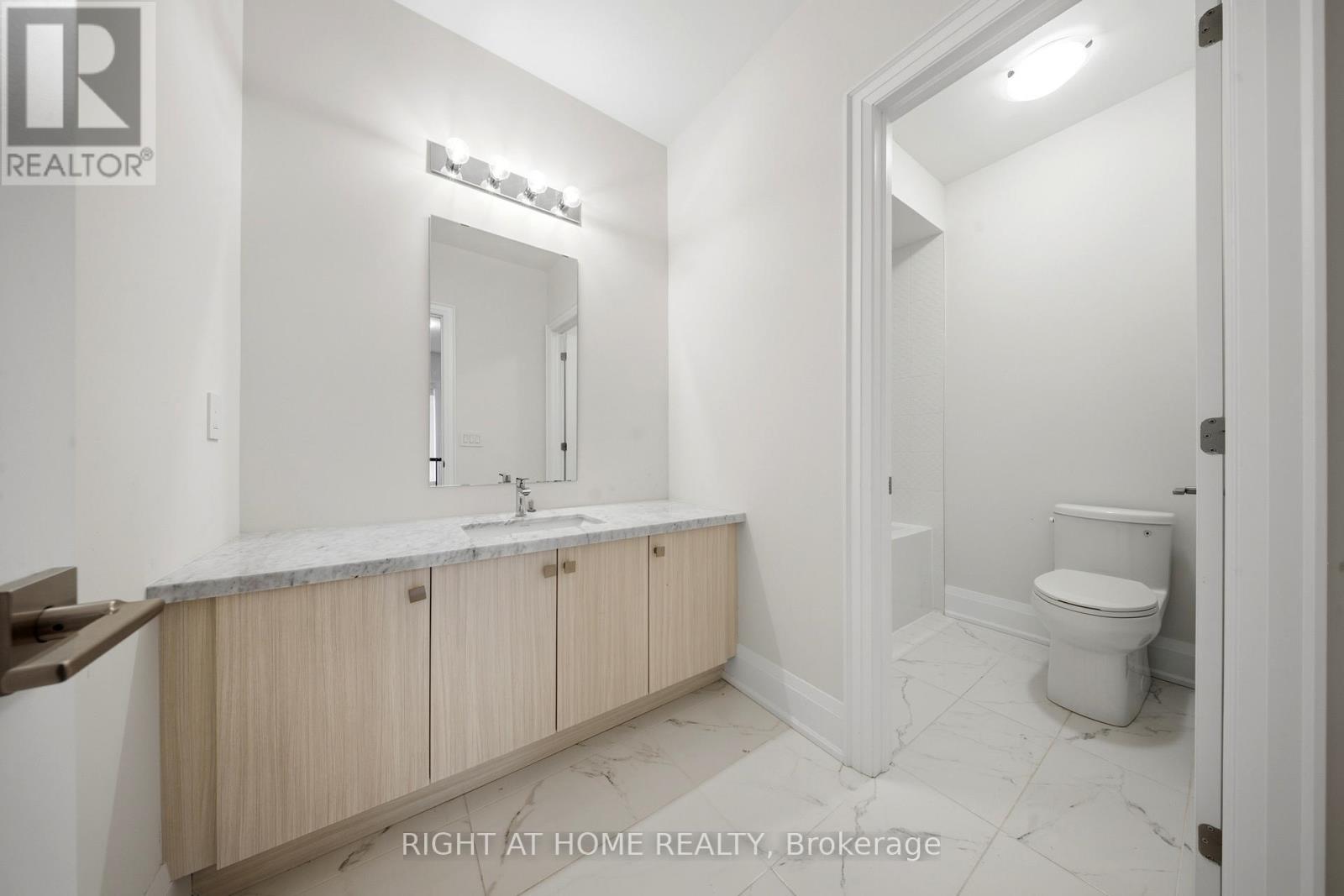 80 Tempel Street, Richmond Hill, Ontario  L4E 1K6 - Photo 24 - N14093818