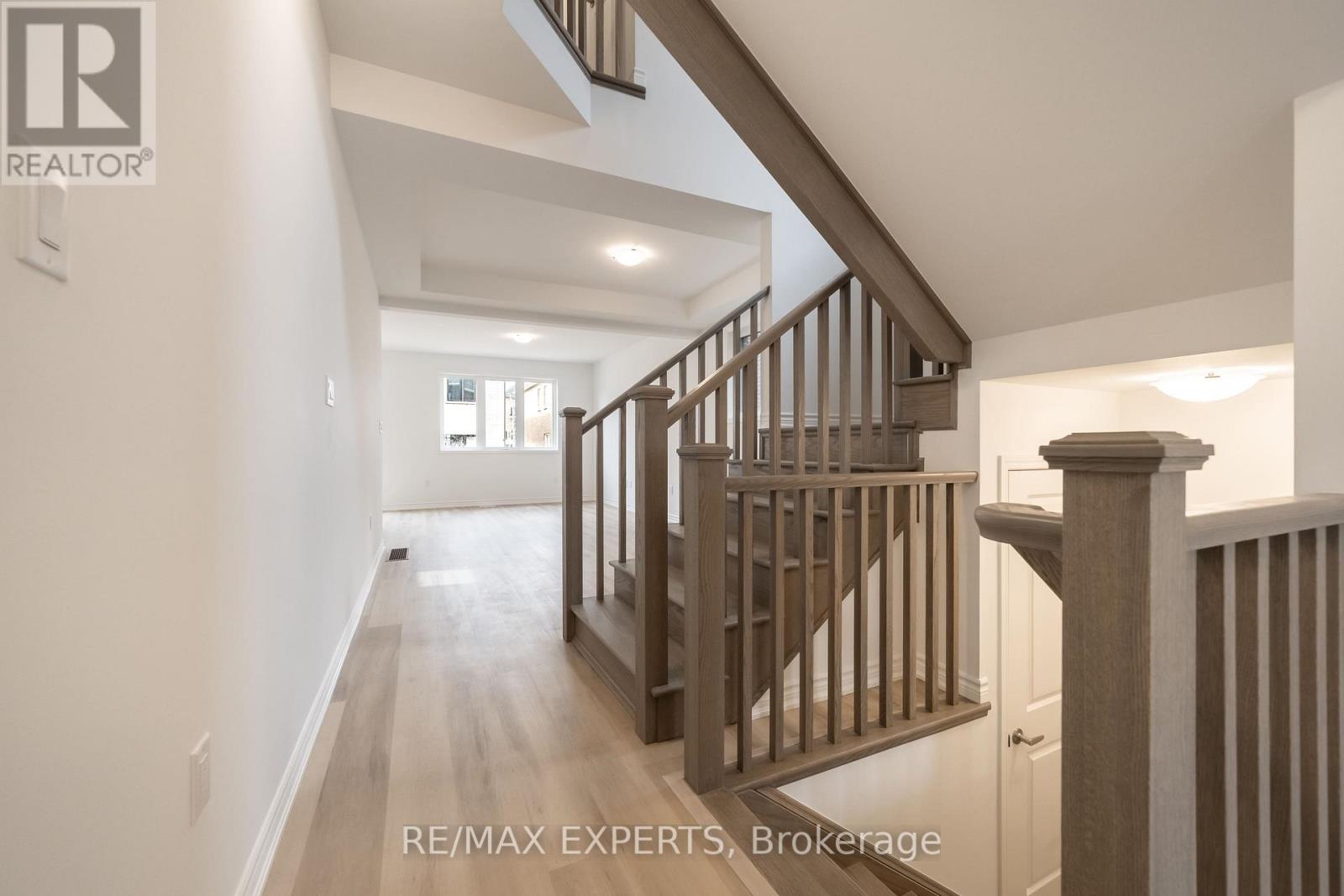 121 Vinewood Crescent, Barrie, Ontario L9J 1B5 - Photo 17 - S14093970