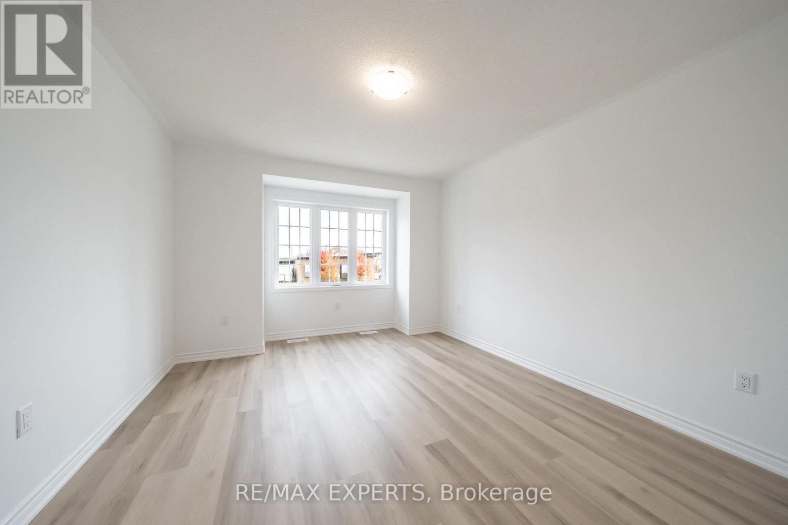 121 Vinewood Crescent, Barrie, Ontario L9J 1B5 - Photo 28 - S14093970