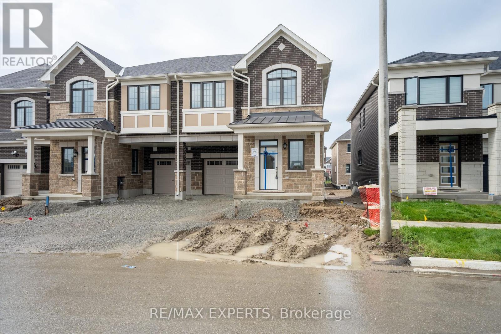 121 Vinewood Crescent, Barrie, Ontario L9J 1B5 - Photo 3 - S14093970