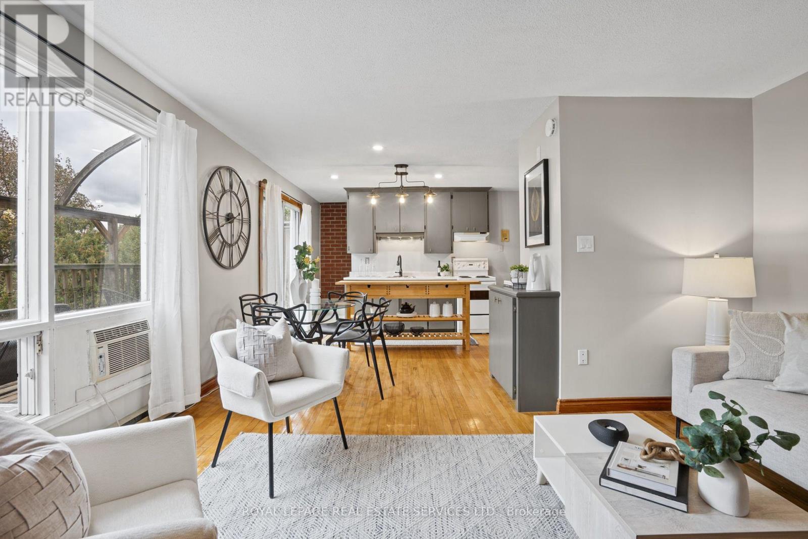 3 Harshaw Avenue, Toronto, Ontario  M6S 1X7 - Photo 18 - W14093854