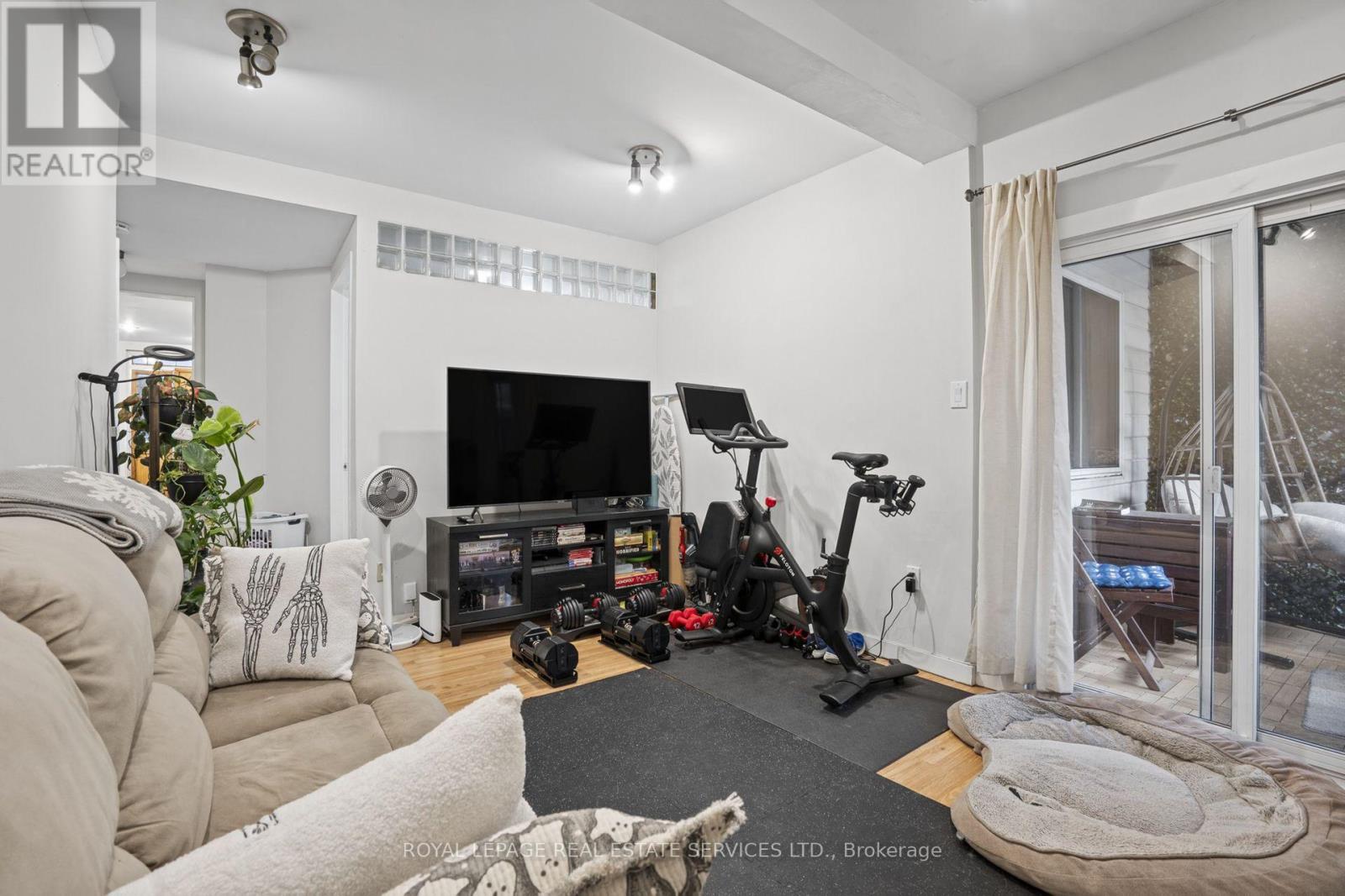 3 Harshaw Avenue, Toronto, Ontario  M6S 1X7 - Photo 26 - W14093854