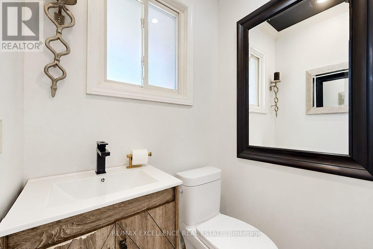 2458 Cobbinshaw Circle, Mississauga, Ontario  L5N 2G3 - Photo 26 - W14093938
